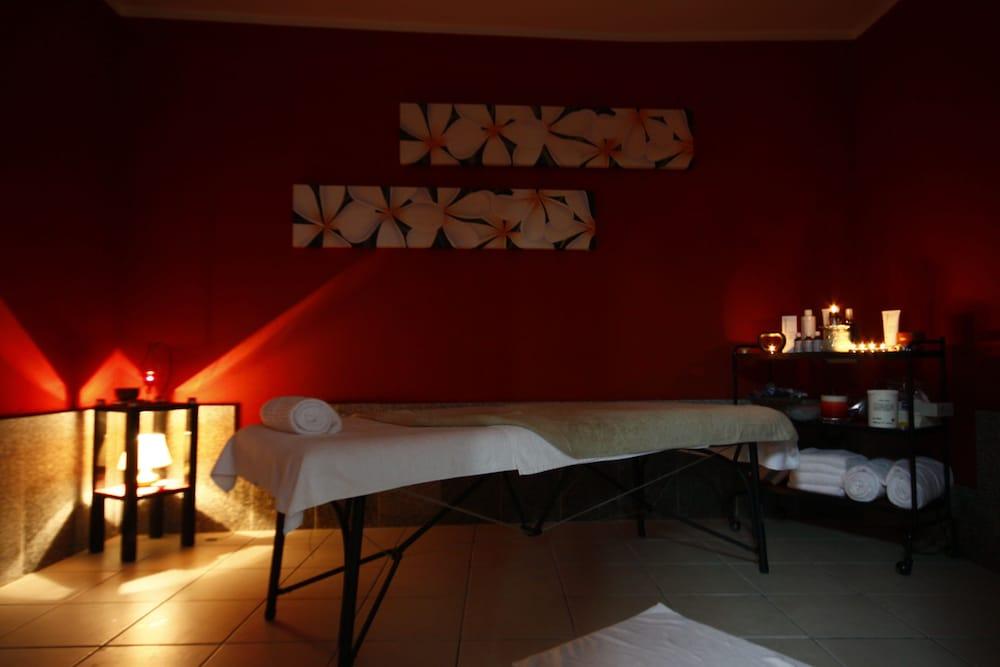 Amareclub Le Rose Hotel San Teodoro  Exterior photo